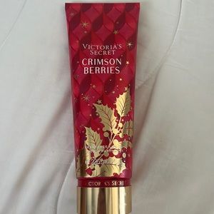 VS Crimson Berries Fragrance Lotion